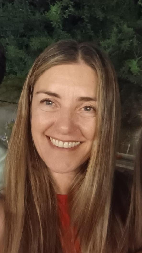 Dra. Prof. Ana Cristina  López